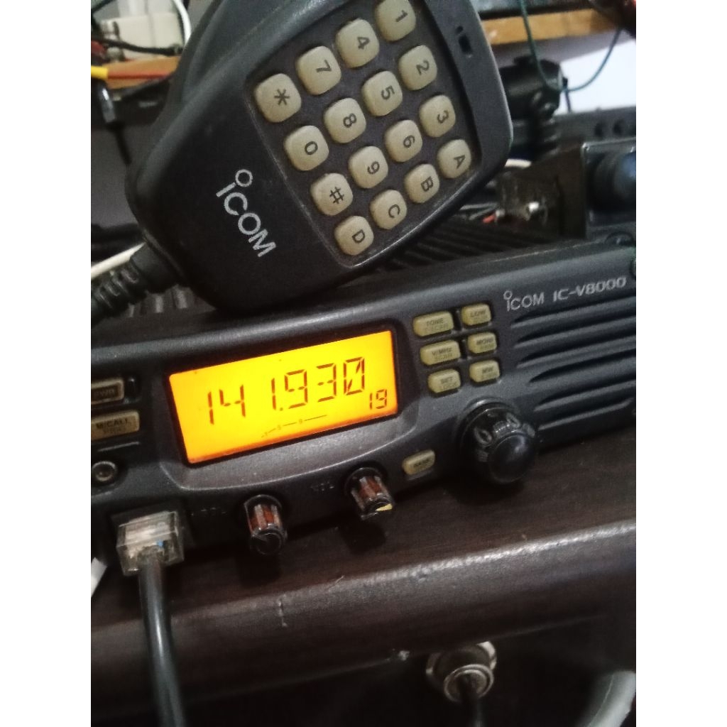 icom v 8000 cakep 70w