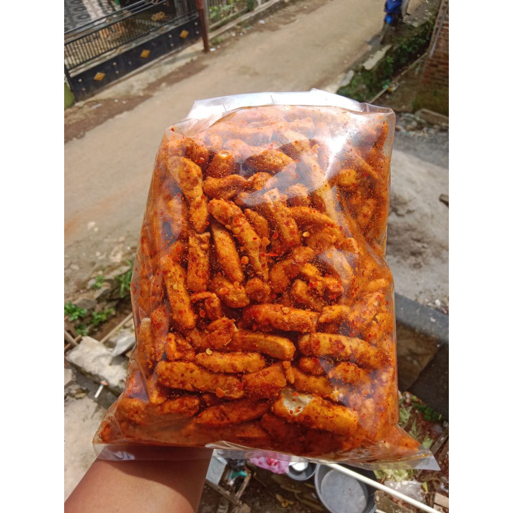 

basreng pedas daun jeruk chili oil+bumbu kencur kemasan 1000gr Pedas+original