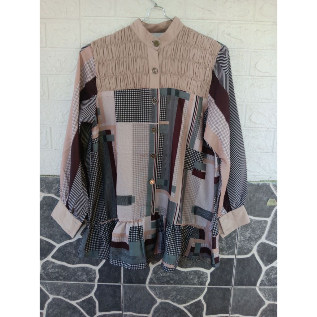 Preloved kemeja wanita Preloved Zaskia Sungkar Preloved baju wanita preloved atasan wanita ya kk