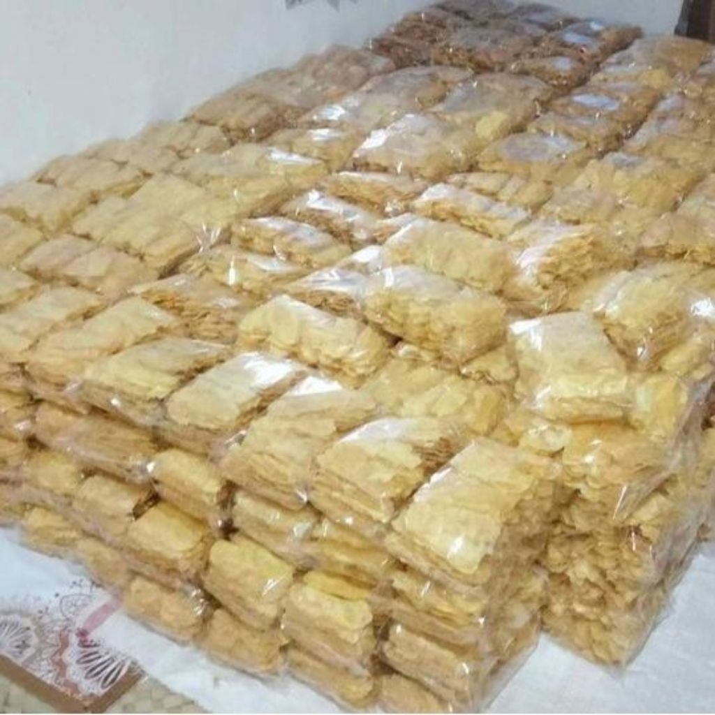 

Keripik tette terbuat dari singkong pilihan