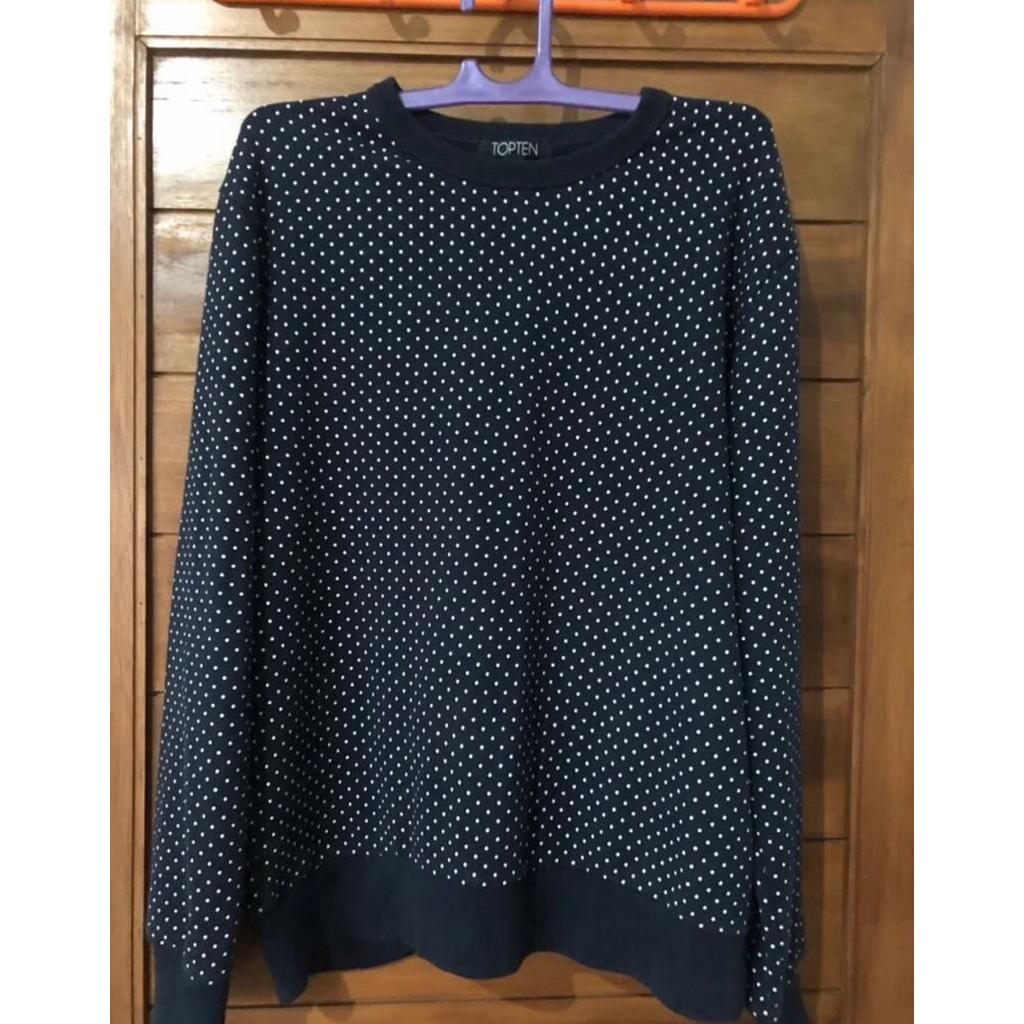 Preloved Sweater Topten / Crewneck Topten