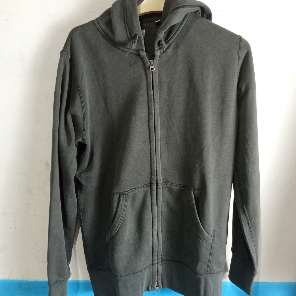 Uniqlo Hoodie Zipper