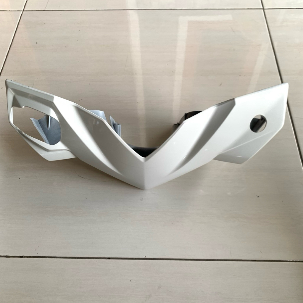 Batok Depan Beat Karbu Lama Putih Original AHM