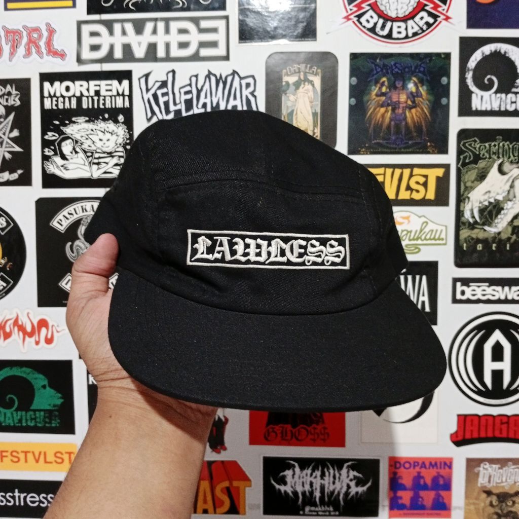 Topi Hat 5 Panel LAWLESS JAKARTA - Logo (Official) - Used