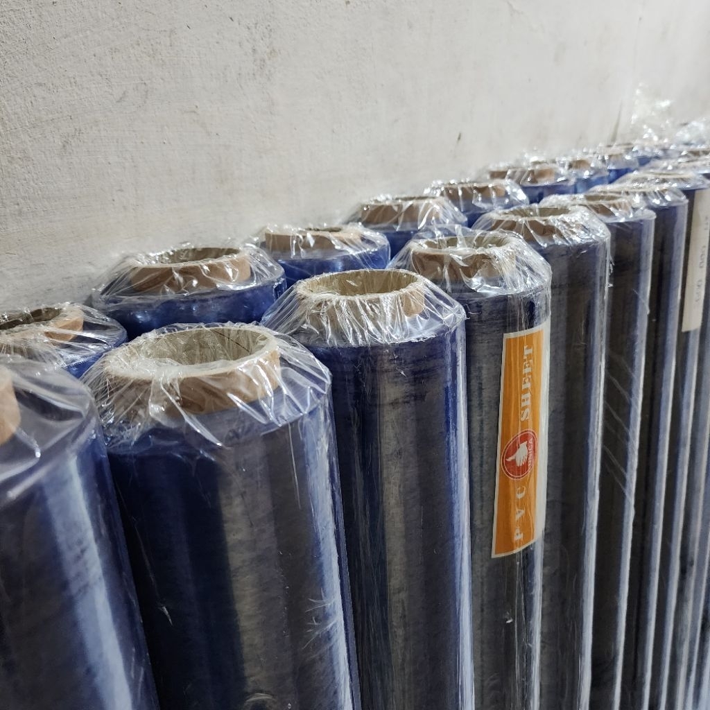 

Plastik Mika Bening PVC 0.06mm 137cmx100y | 1 Roll