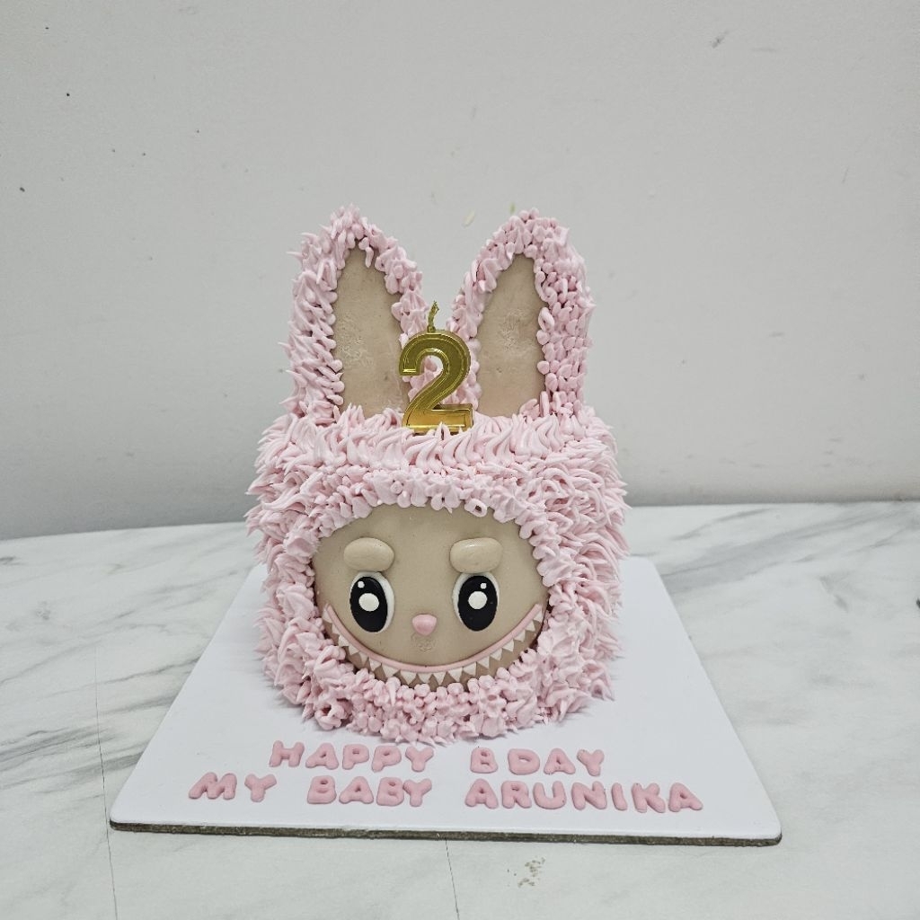

labubu birthday cake 12 cm