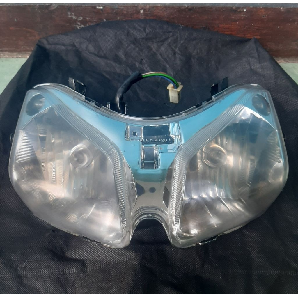 Headlamp reflektor lampu depan motor honda vario 110 karbu vario kebo Original