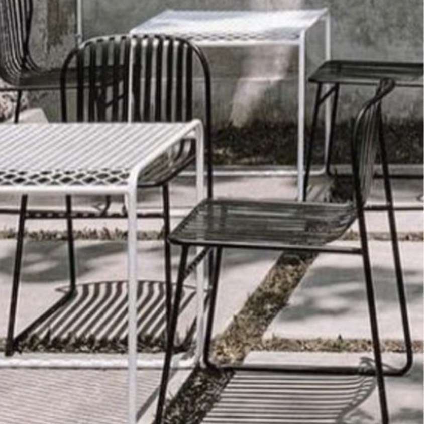 Meja Besi Cafe Minimalis