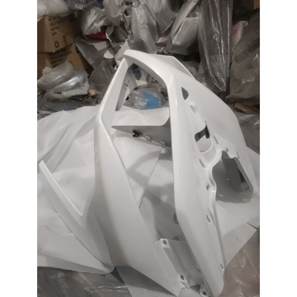 cover panel depan honda vario techno karburasi 110 original AHM kode part 64301-KVB-N50PFW