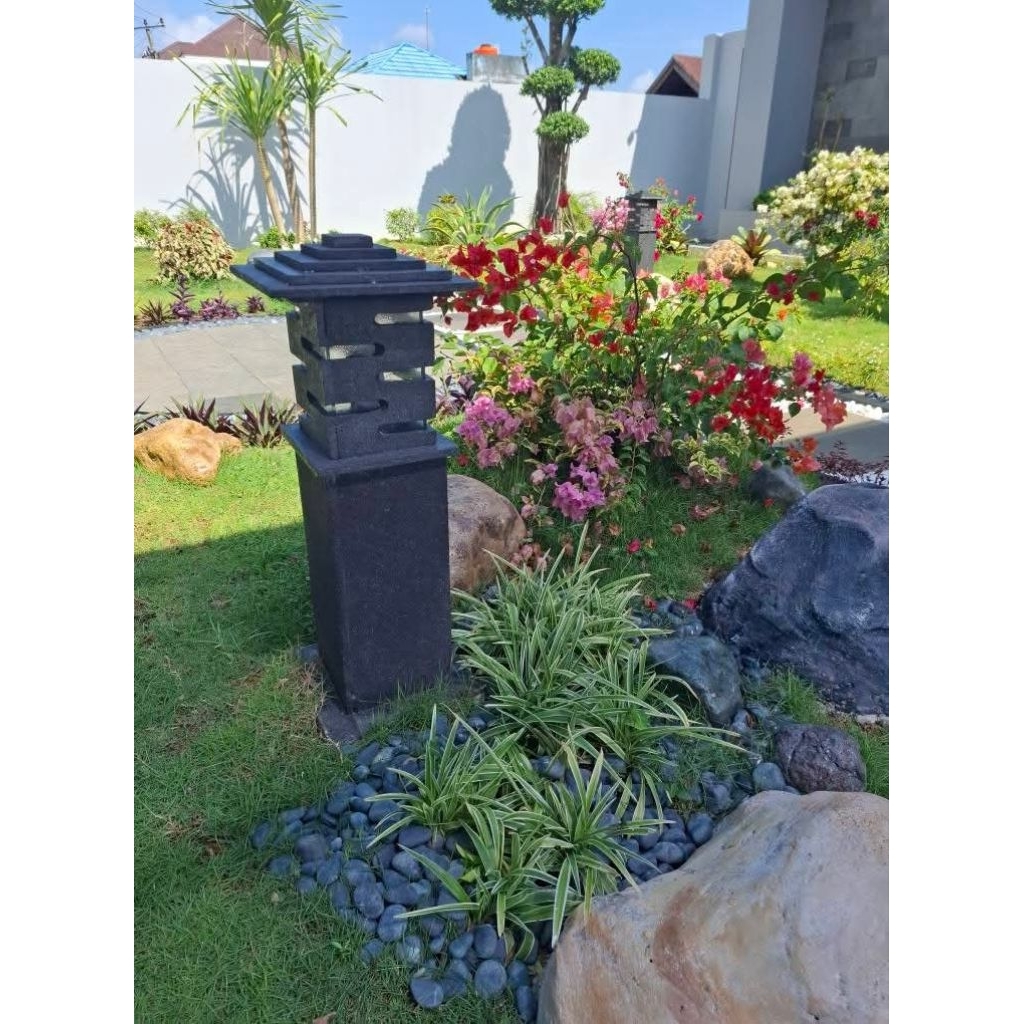 lampion taman batu alam