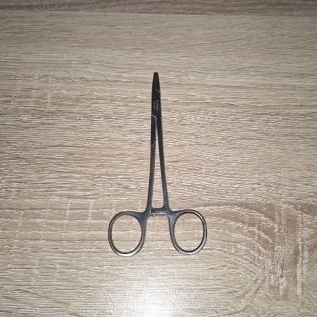 NEEDLE HOLDER MAYO HEGAR 14CM
