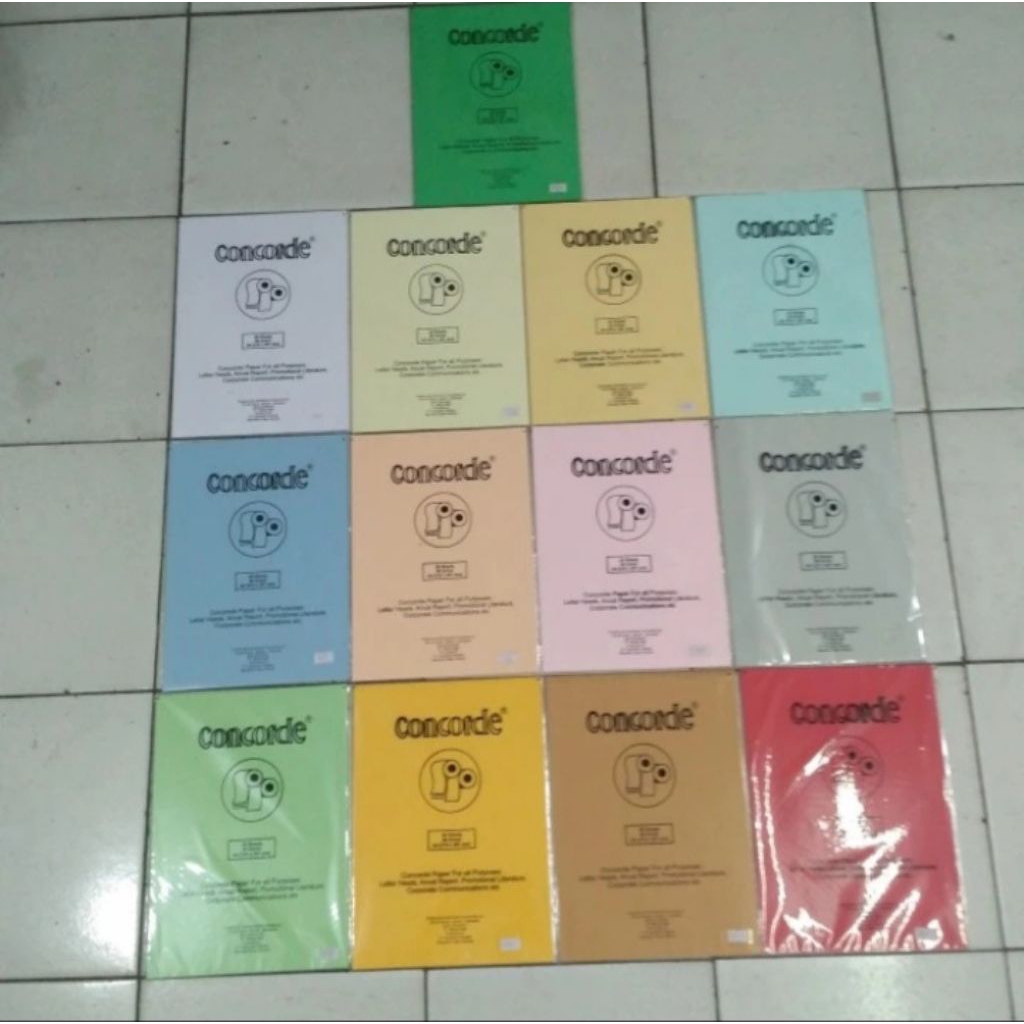 

Kertas Concorde ukuran A4 (210 x 297 mm) 90 Gram - Pack isi 20 Lembar.