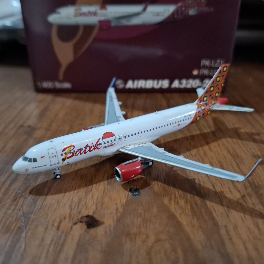 diecast pesawat Airshop Diecast Airbus A320 Batik Air 1:400 Panda Mould PK-LUK