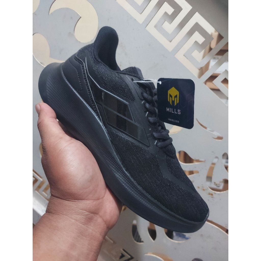 mills delta running shoes