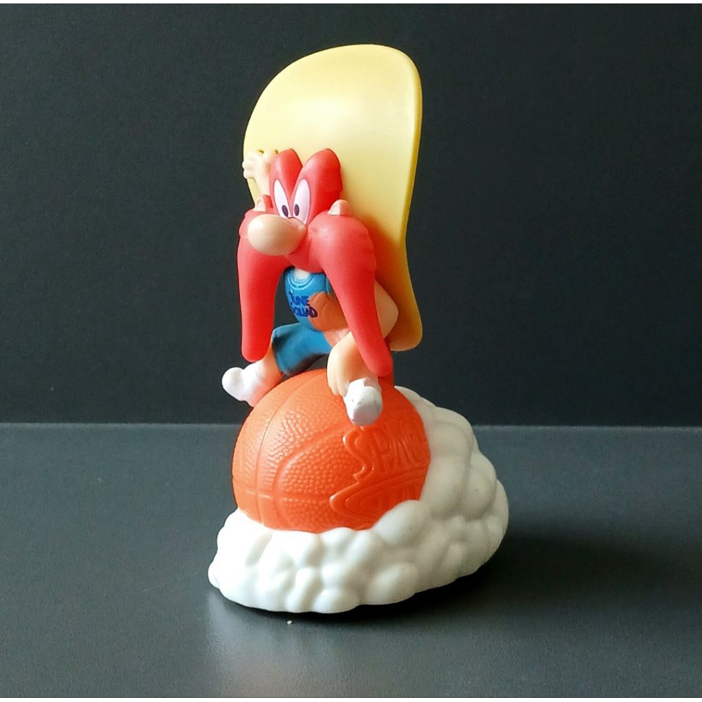 mainan figure Yosemite Sam