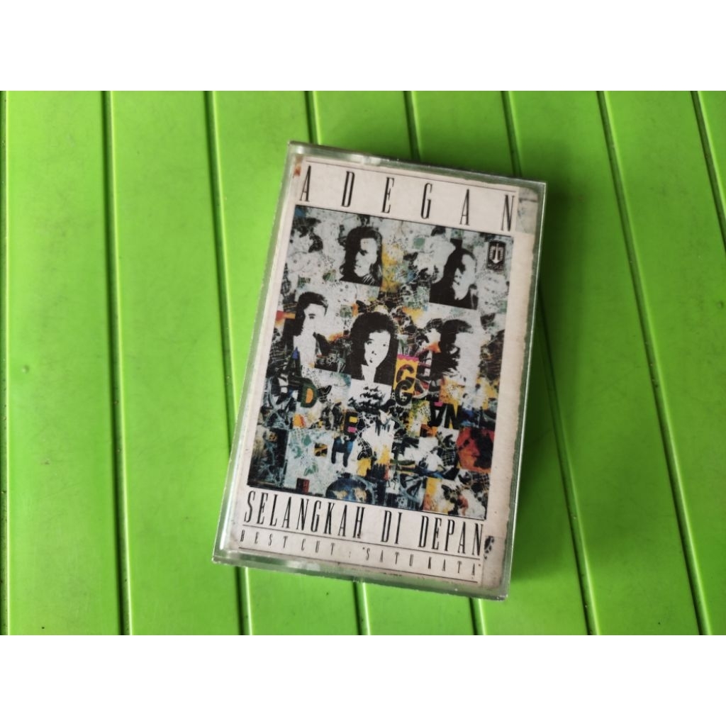 Kaset pita Adegan band