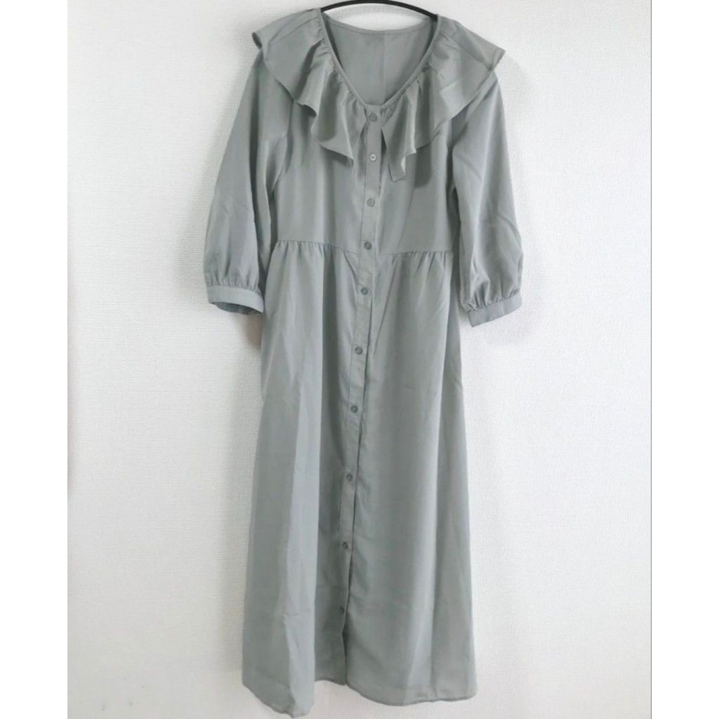 GU sailor collar dress