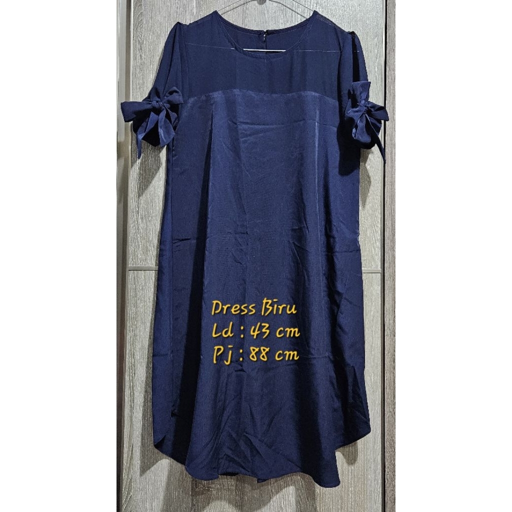 Preloved Dress Biru Pita