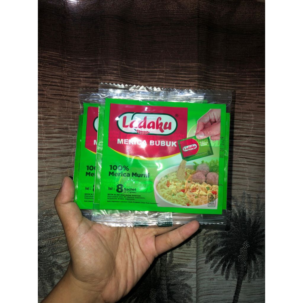 

Ladaku Merica Bubuk 8 X 1 g