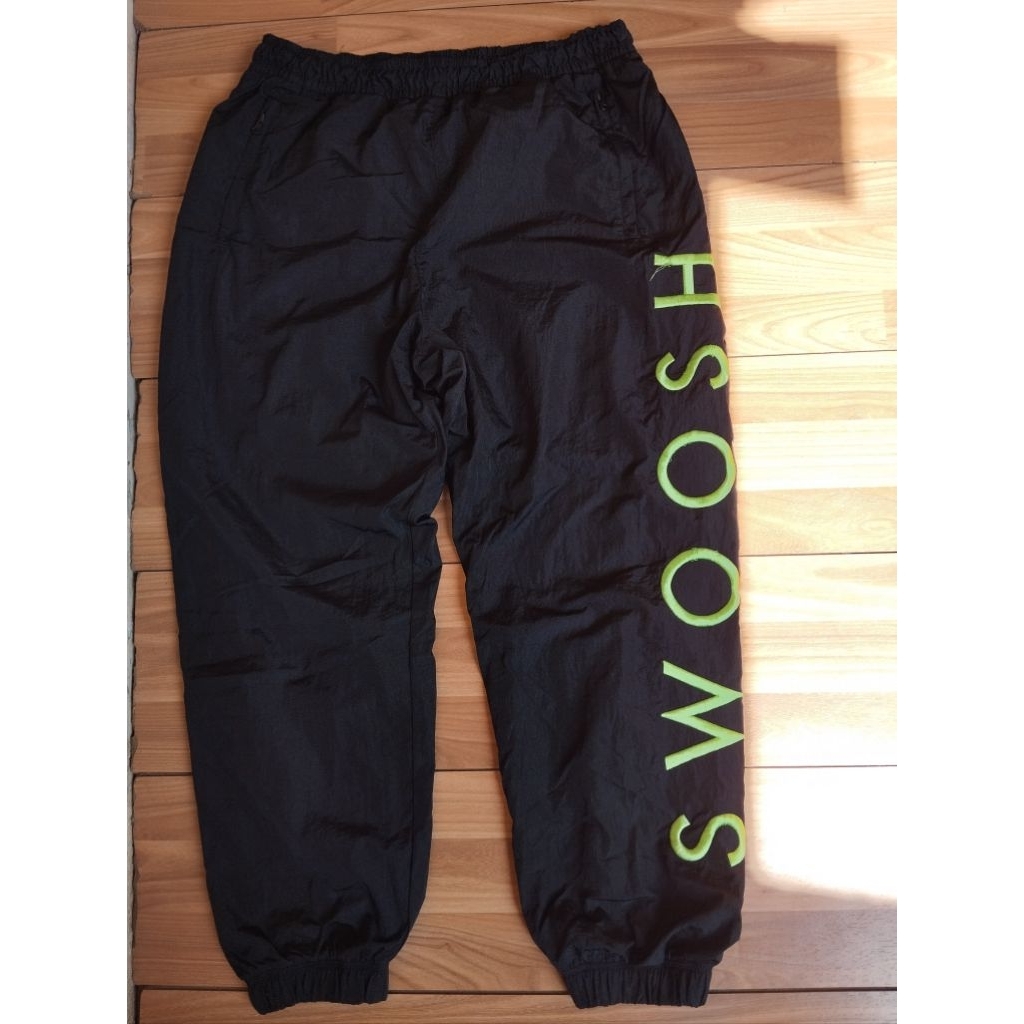 Nike Swoosh Jogger Pants