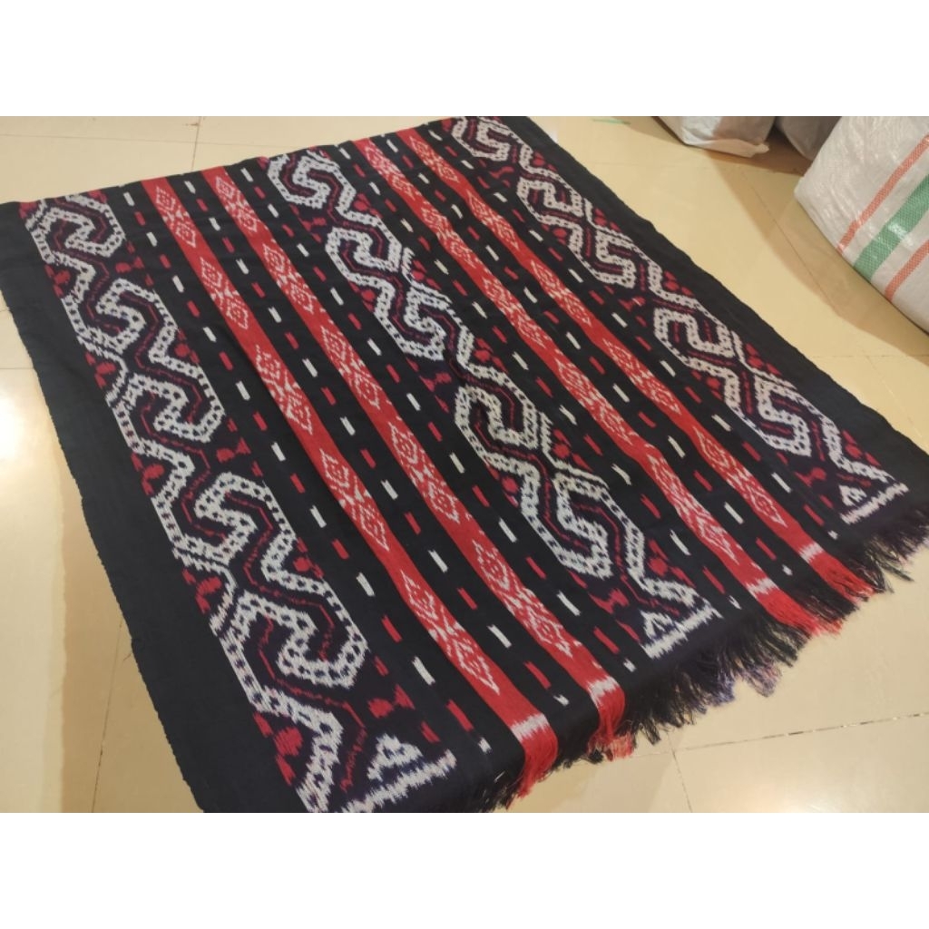 Kain Tenun Blanket Kain Merah Hitam Khas Toraja Kain Tenun Premium