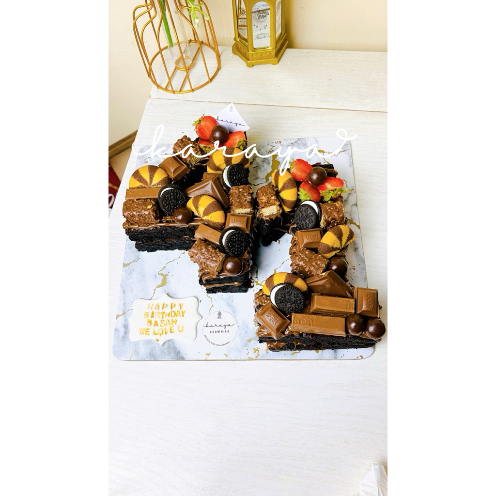 

FUDGY BROWNIES ULANG TAHUN ANGKA / HURUF
