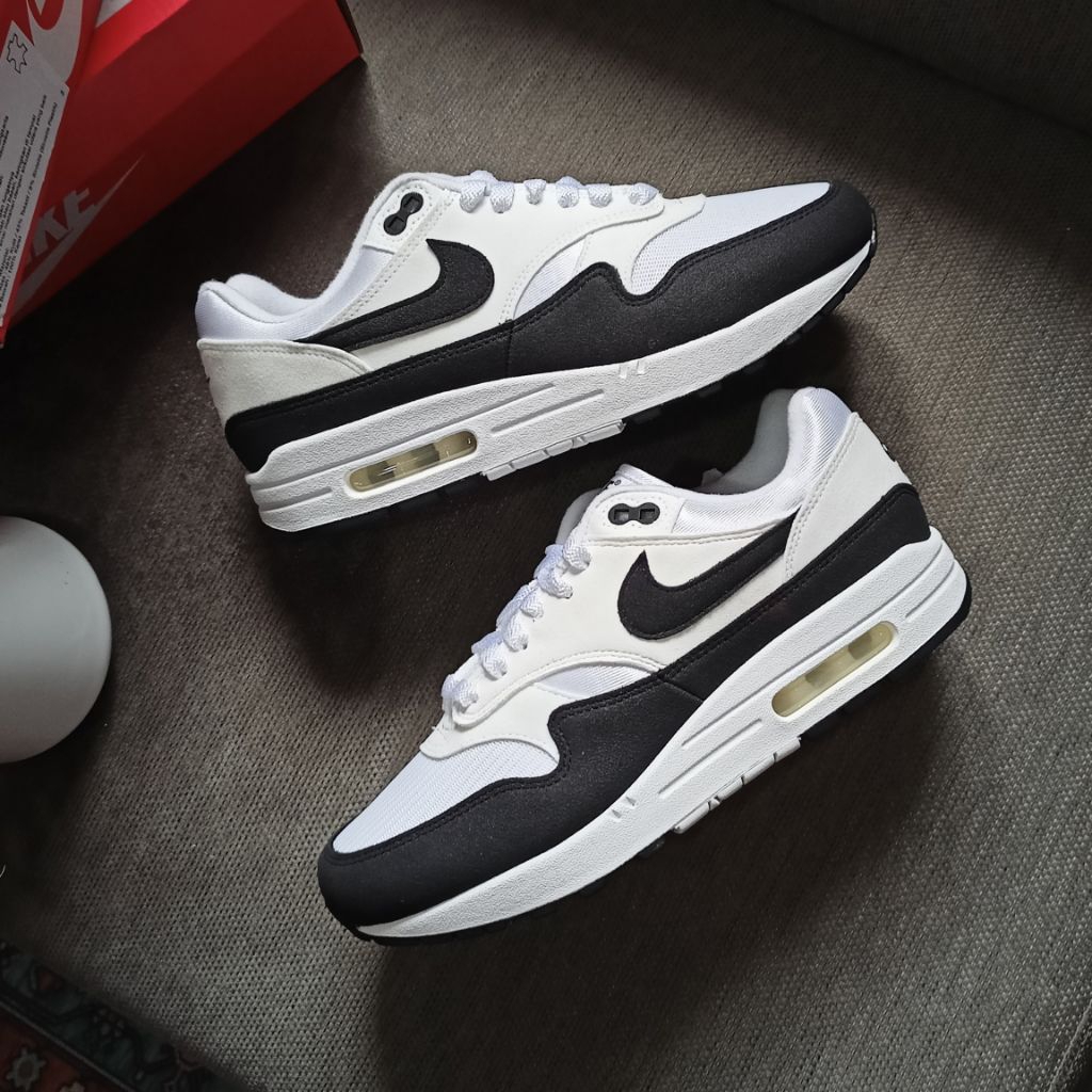 NIKE AIRMAX 1 BLACK WHITE " PANDA "