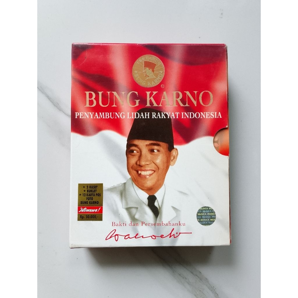 Kaset Pita Bung Karno 1 set buku dll