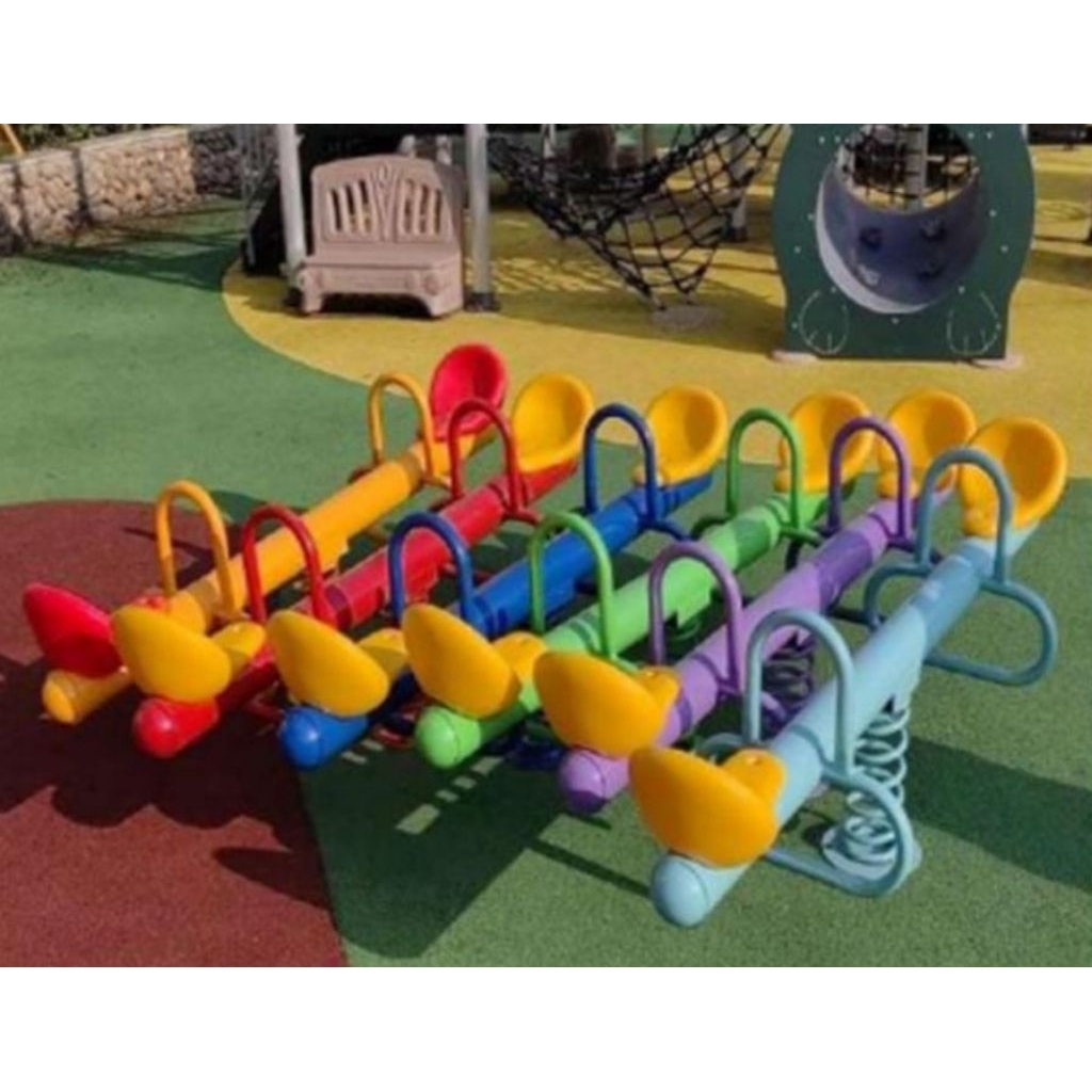 Wahana Playground Jungkat-jungkit