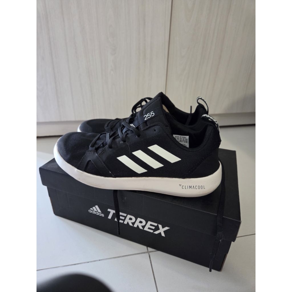 Sepatu Trail Running Pria Adidas Terrex CC Boat Hitam/Putih ukuran 40 2/3