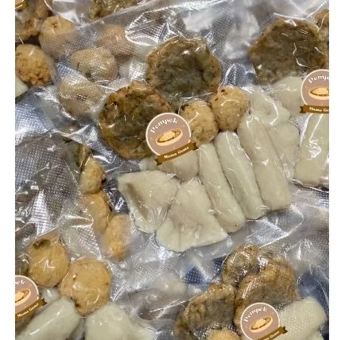 

pempek ikan tengiri (harap baca deskripsi)