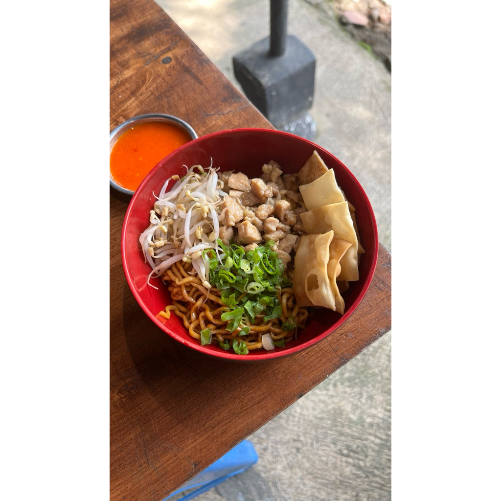 

Mie Yamin Frozen (kering tidak berkuah)