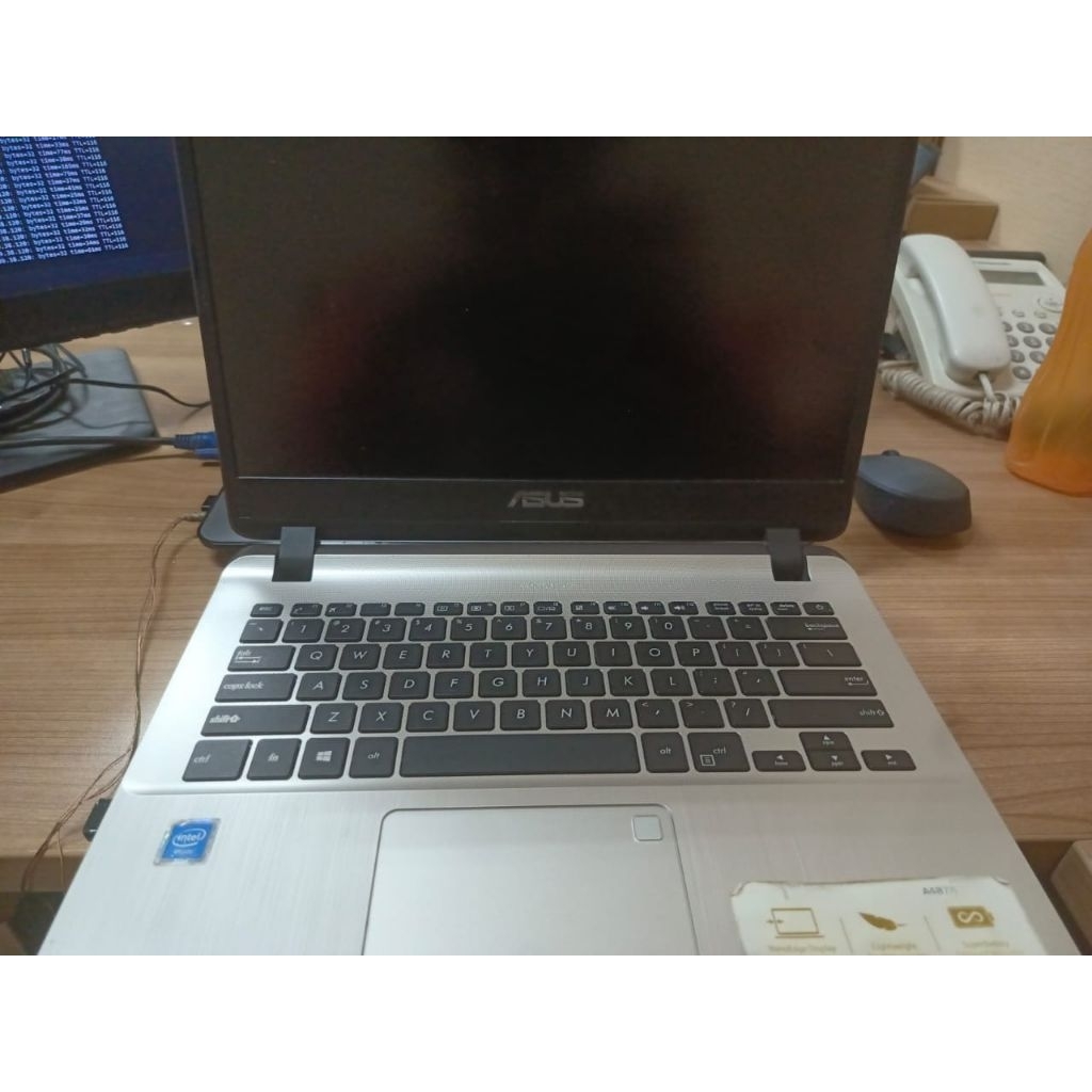 Laptop Asus A407M