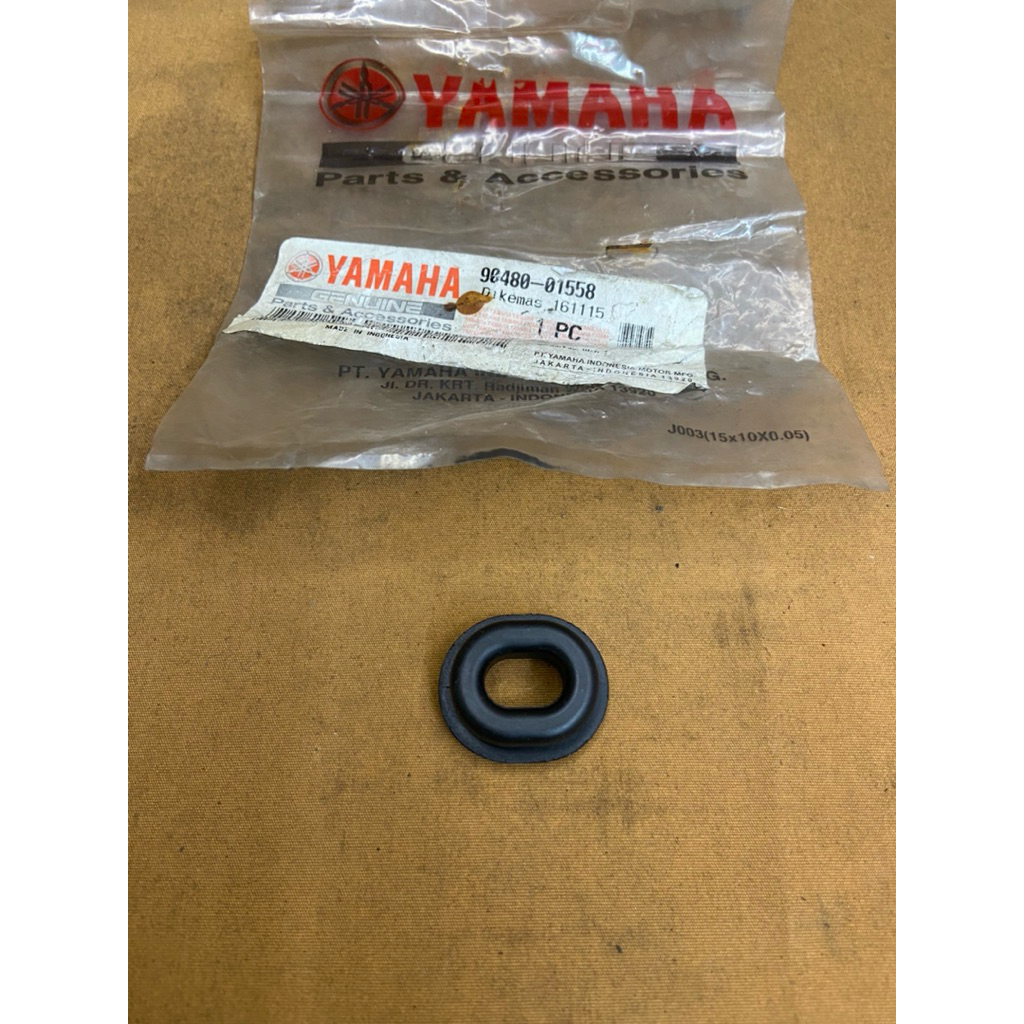 Karet Grommet Konsol Sayap R15 Old 90480-01558