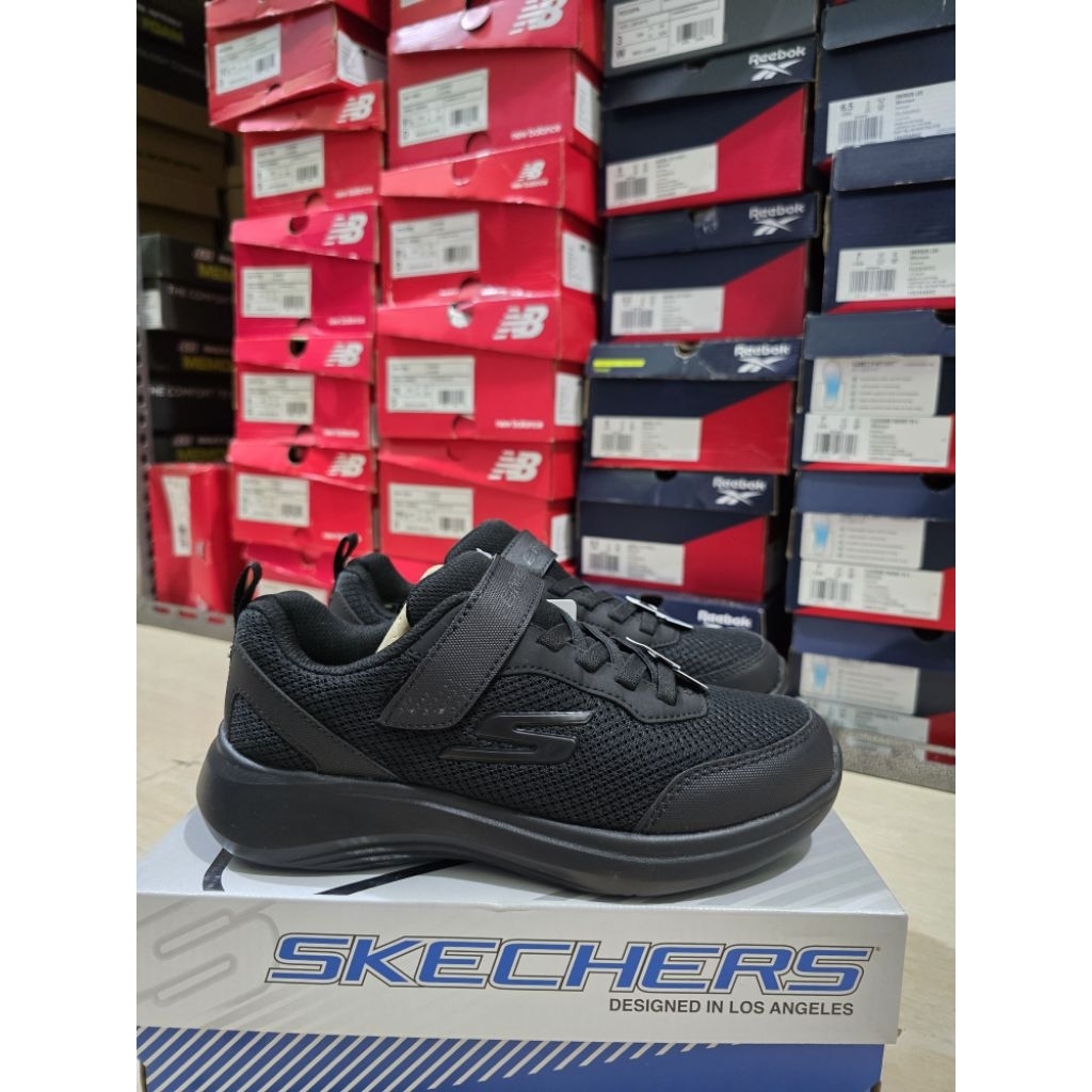 SEPATU SKECHERS FULL BLACK ANAK ORIGINAL