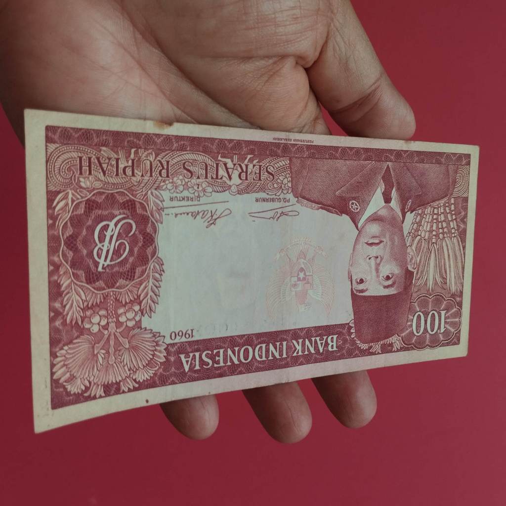 Uang Kuno Kertas Rp 100 Tahun 1960 Presiden Soekarno UK 007
