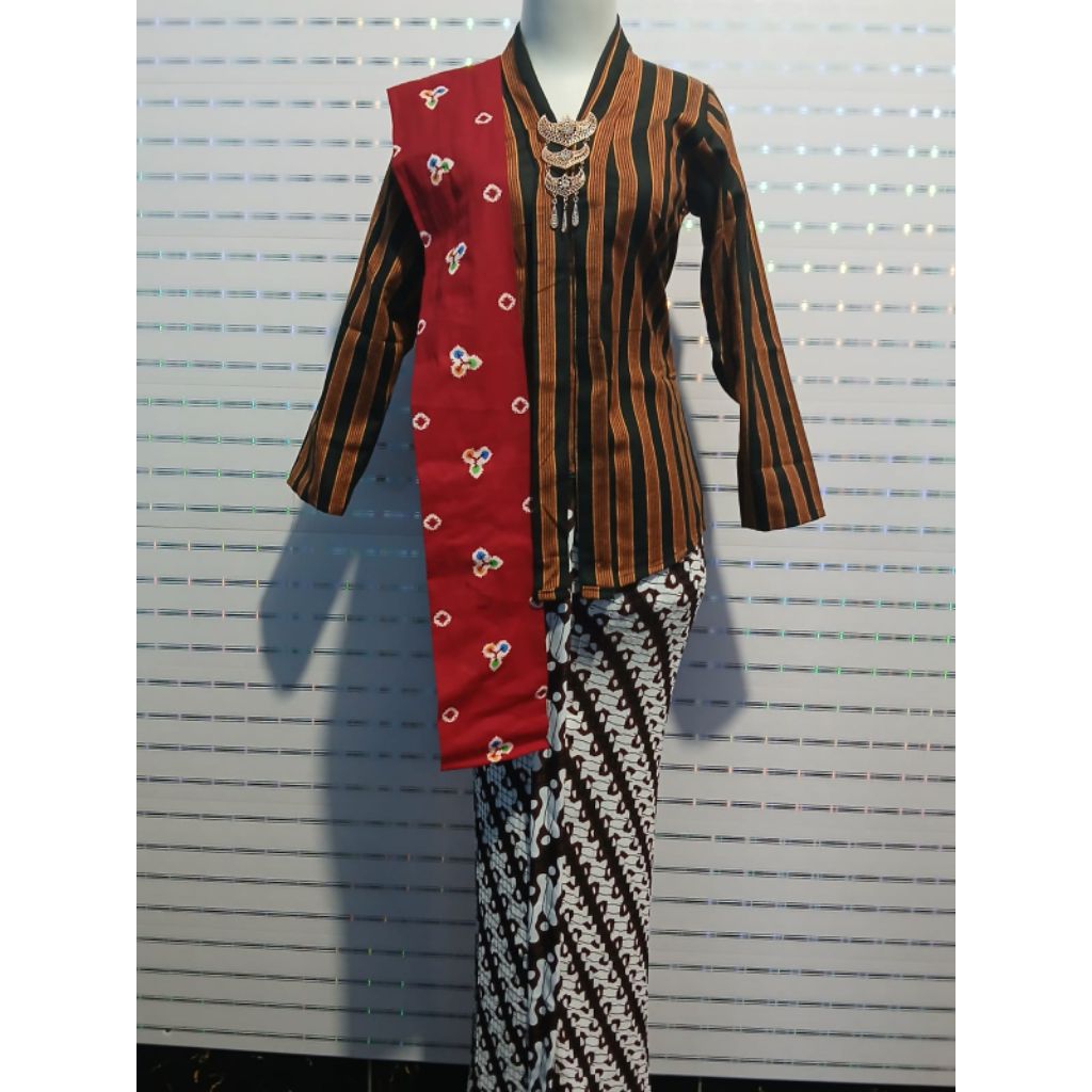 SETELAN KEBAYA LURIK KARTINI // KEBAYA LURIK KARTINI ENCIM // SATU SET KEBAYA + ROK + SELENDANG