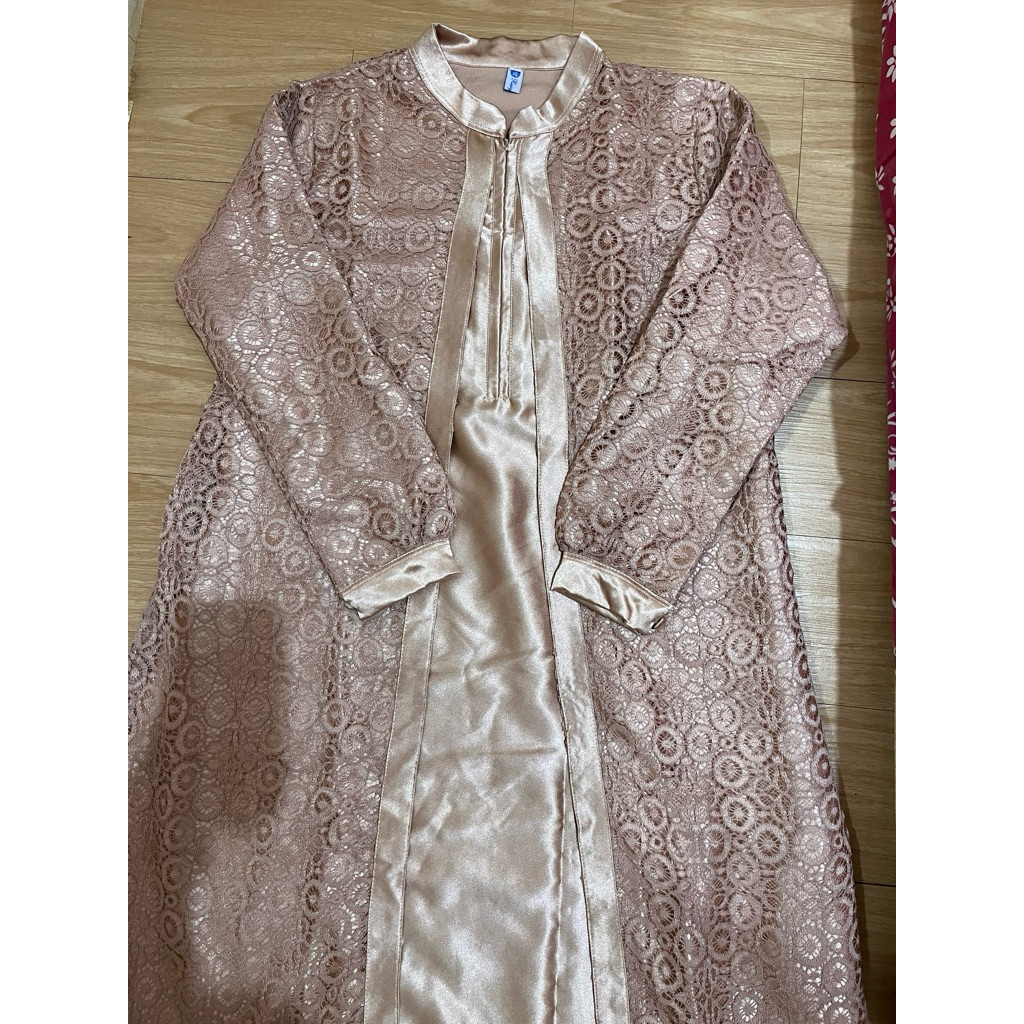 PRELOVED GAMIS BRUKAT WARNA PINK SALEM