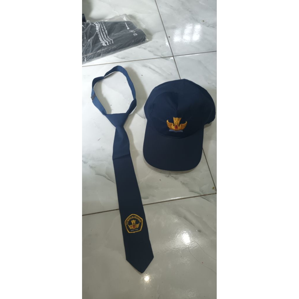 TOPI DAN DASI SMP BORDIR MANTAP