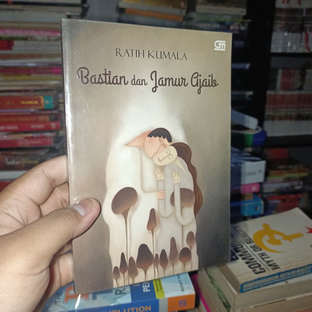 Bastian dan Jamur Ajaib by Ratih Kumala
