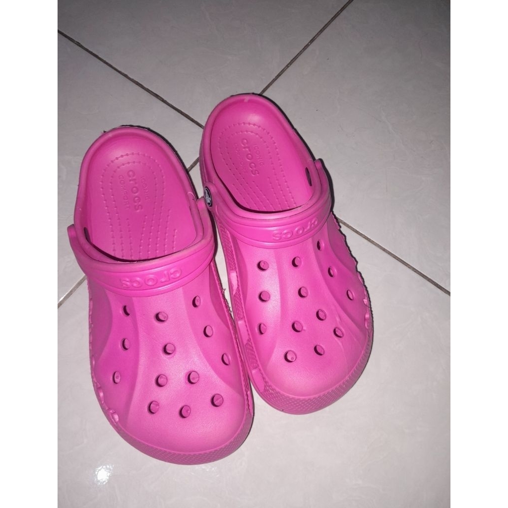 CROCS BAYA HOT PINK ORIGINAL PRELOVED