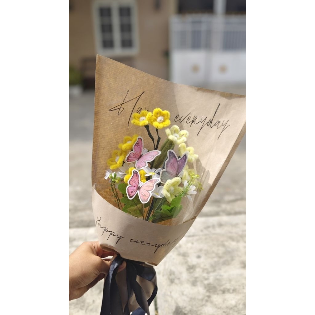 Buket Bunga Kupu kawat bulu Wisuda Sempro Anniversary Jombang