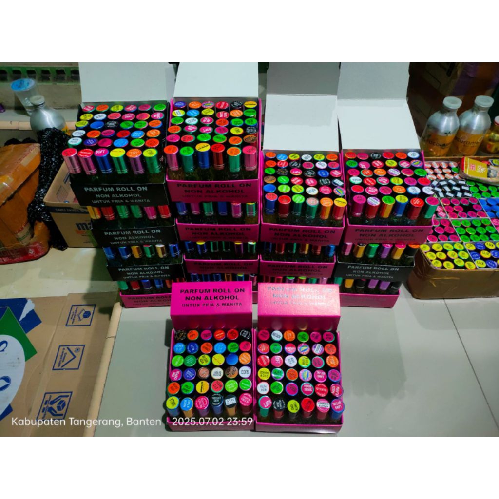 Parfum roll on 7ml 4lusin 48pcs free dus tatakan parfum unisex (random)