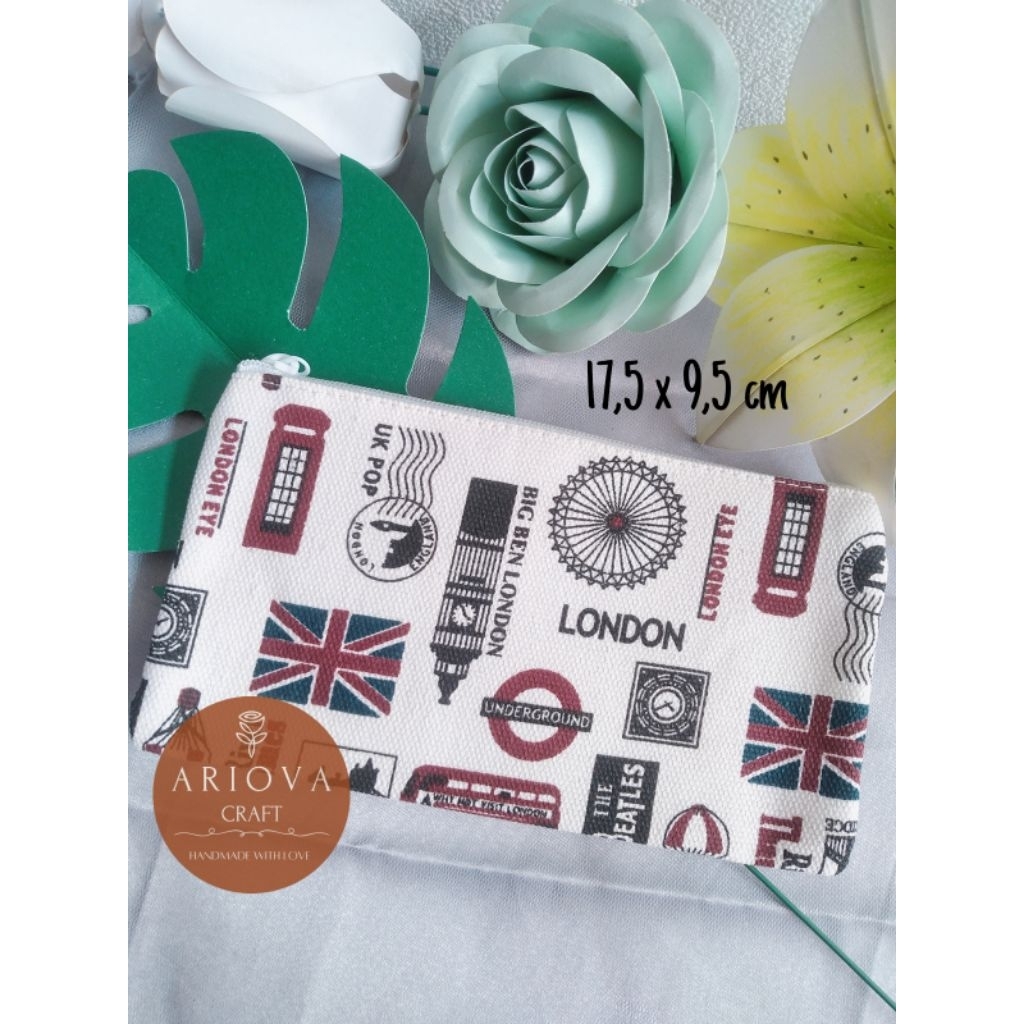 

POUCH KANVAS KOTAK PENSIL