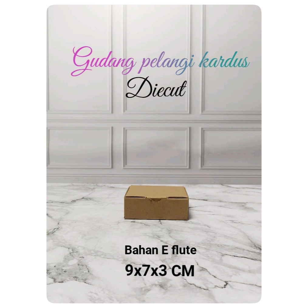 

kardus karton box Uk. 9x7x3 cm...model die cut/pizza