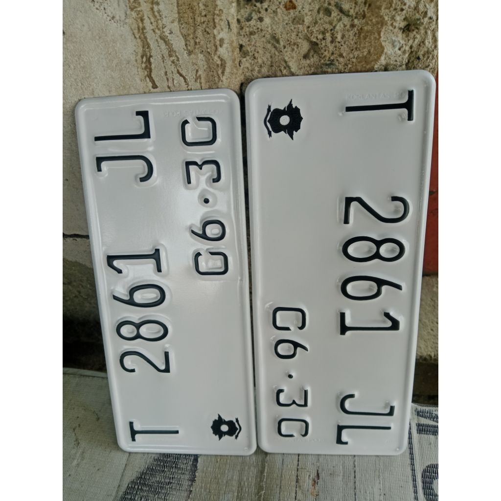 PLAT NOMOR MOTOR STANDAR FONT BARU