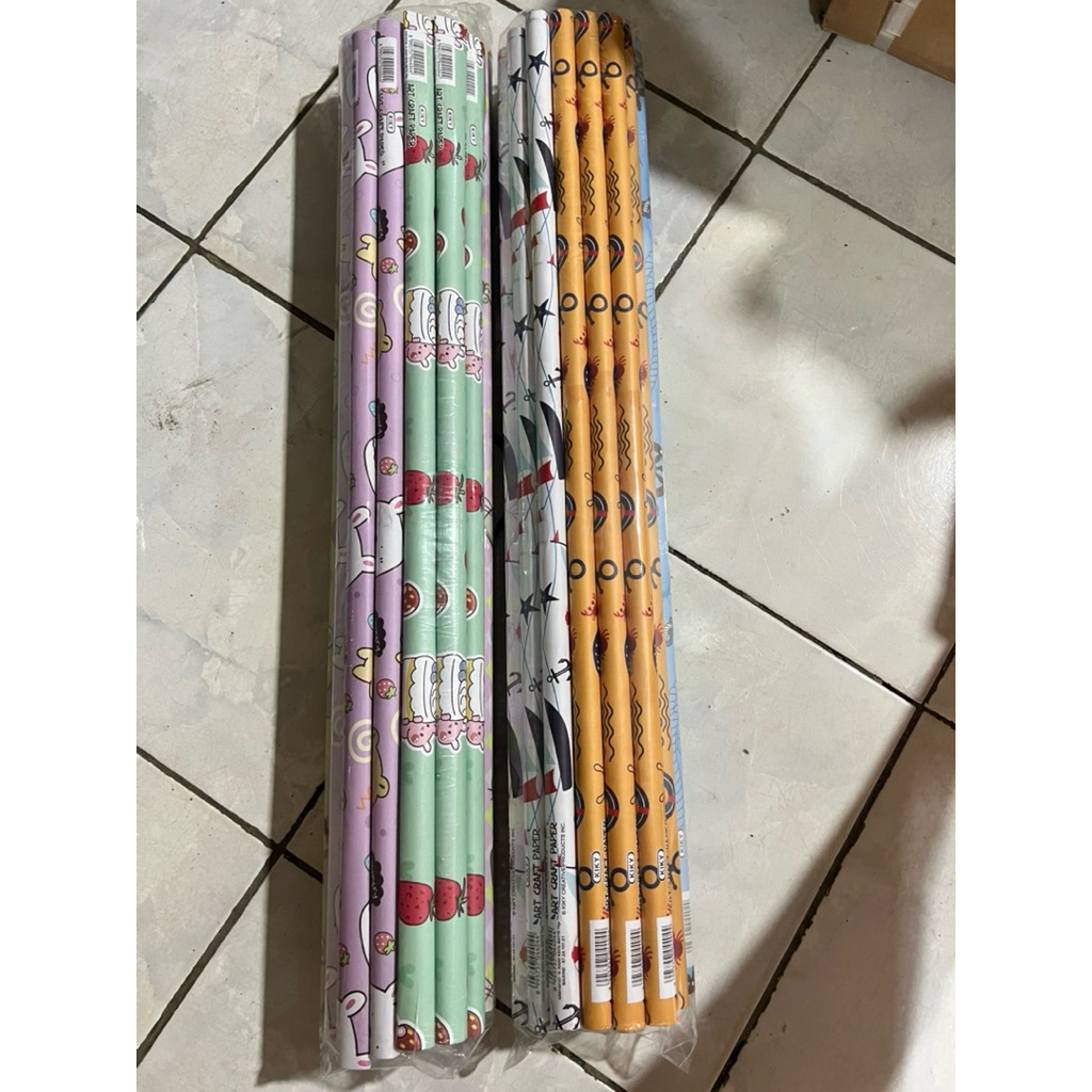 

KERTAS KADO KIKY / WRAPPING PAPER