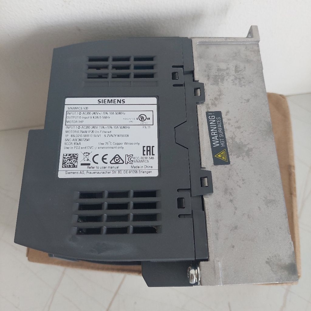 6SL3210-5BB17-5UV1 Sinamics V20 1Phase 220Vac 0.75kw 1HP  Inverter VSD Siemens