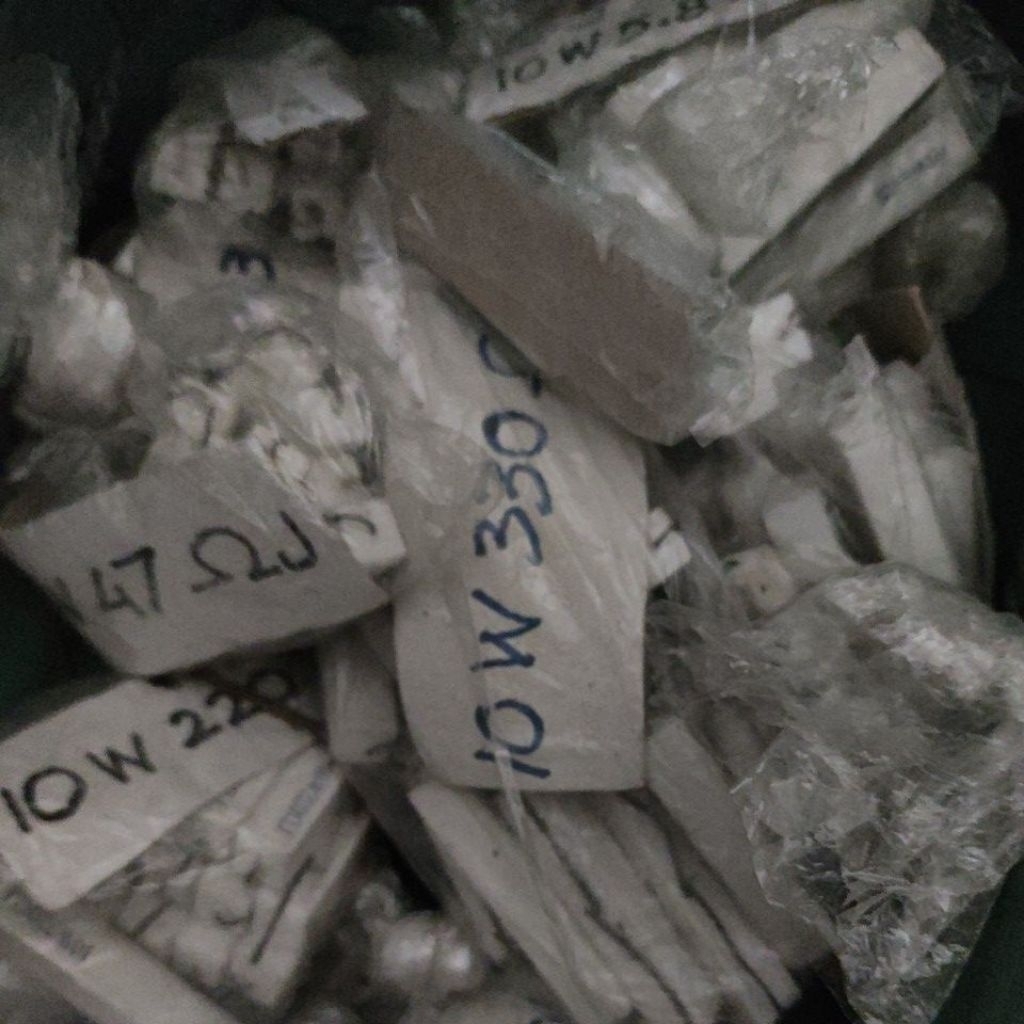 resistor kapur 10watt ohm random