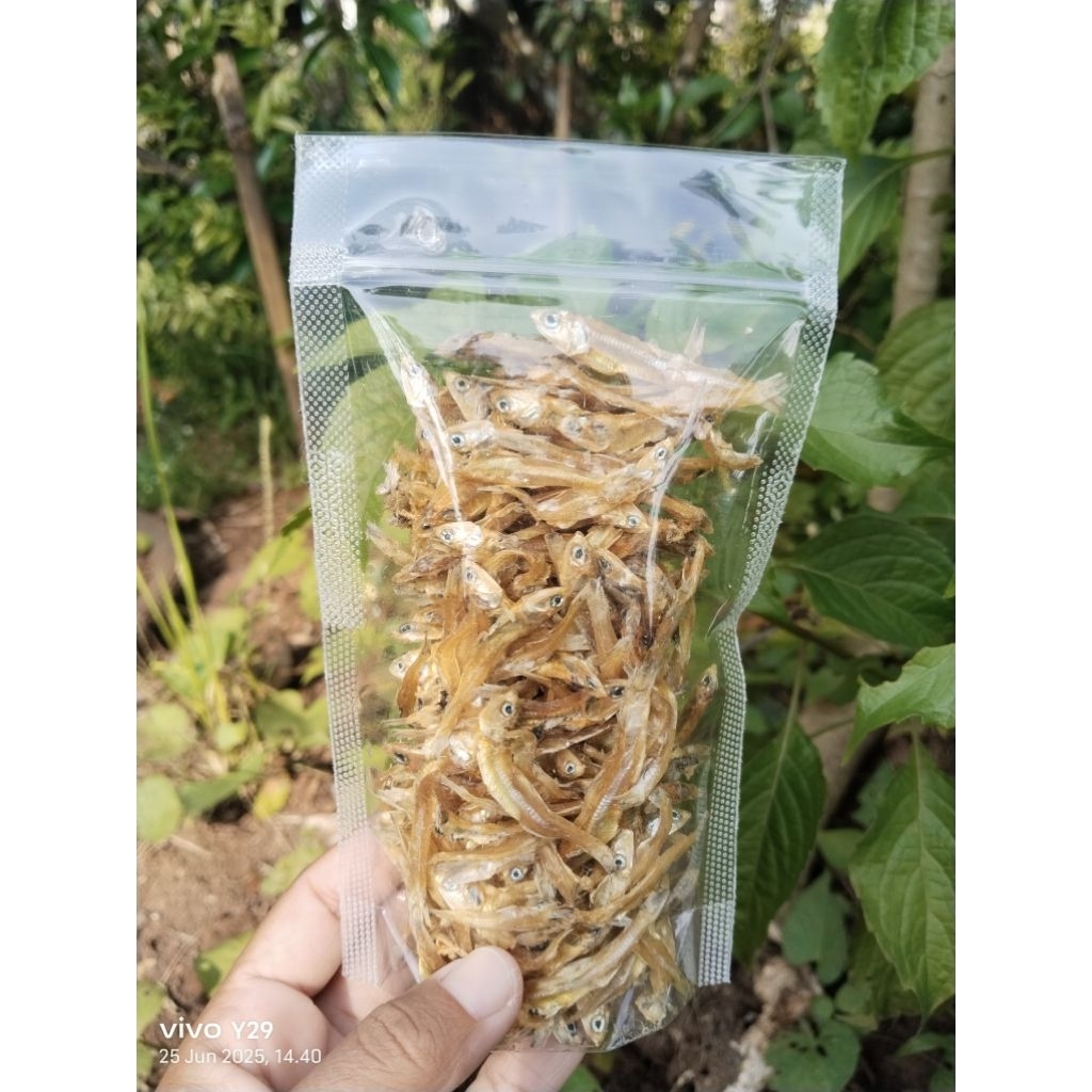 

Teri Tawar Bunga Kualitas Premium Kemasan standing pouch